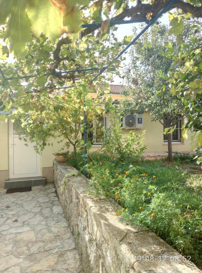 Apartman Vivian Пула Екстер'єр фото